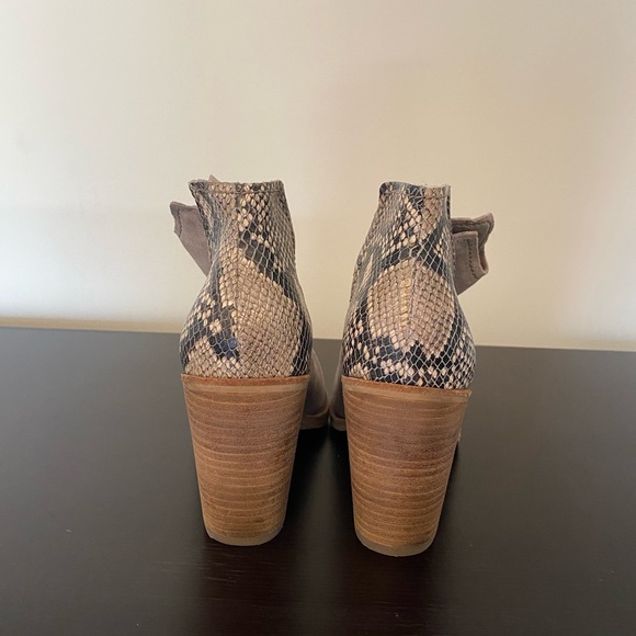 Size 7.5 Dolce Vita Booties - Picture 3 of 6